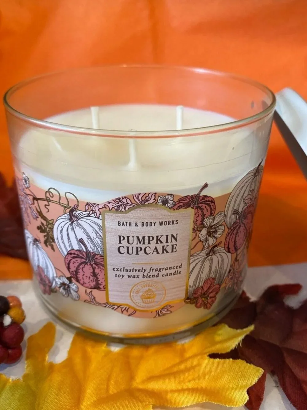 Bath & Body Works White Barn “Pumpkin Cupcake” New 3 Wick Candle